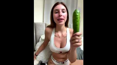 emma05 @ stripchat on 20251105