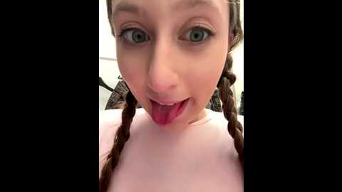 froggyanna @ stripchat on 20251105