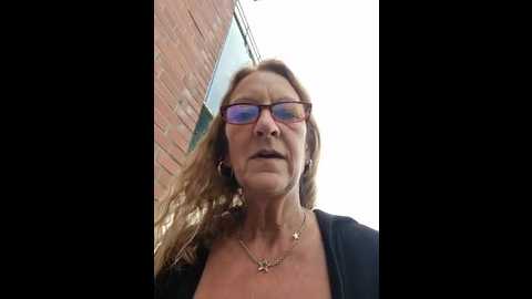 hotwifelyn68 @ stripchat on 20251105