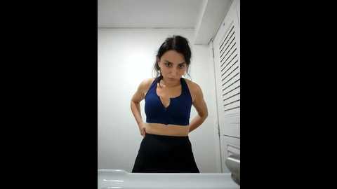 izabella_bella @ stripchat on 20251105