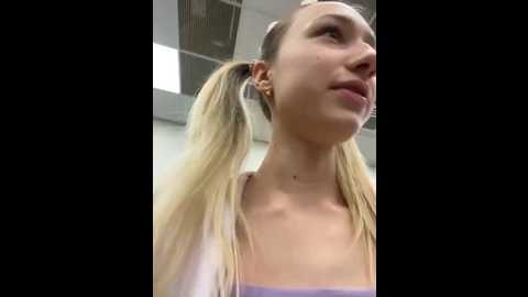 lia__love @ stripchat on 20251105