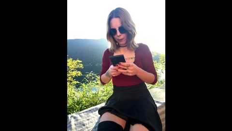 mia_railey @ stripchat on 20251105