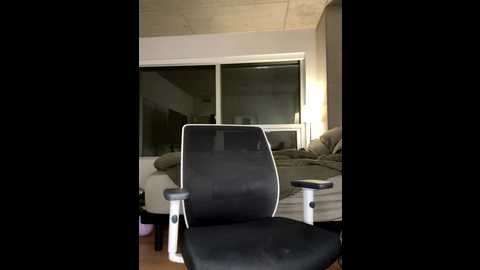 nerdynina @ stripchat on 20251105