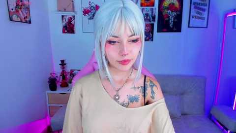 adri_tom44 @ stripchat on 20251106