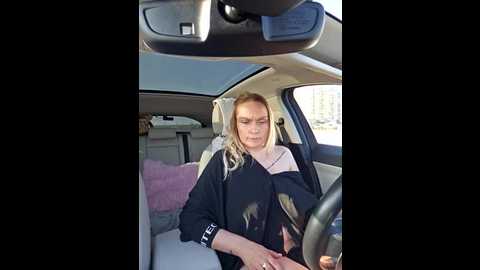 bondgirl_013 @ stripchat on 20251106