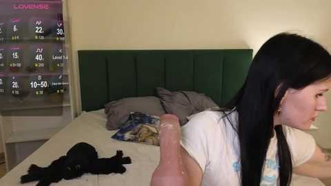 bonnie_white @ stripchat on 20251106