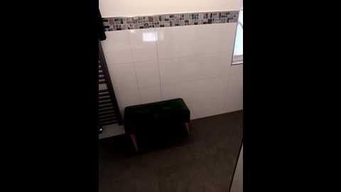 curvy_milf_stella @ stripchat on 20251106