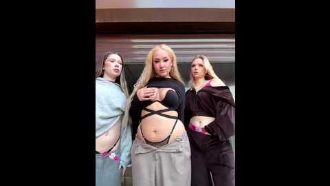 rolldolls @ stripchat on 20251106