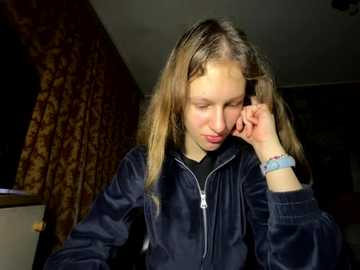 eva_angel3 @ stripchat on 20251107