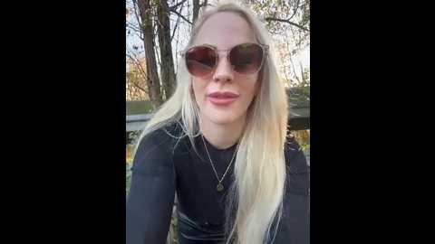 june695_ @ stripchat on 20251107