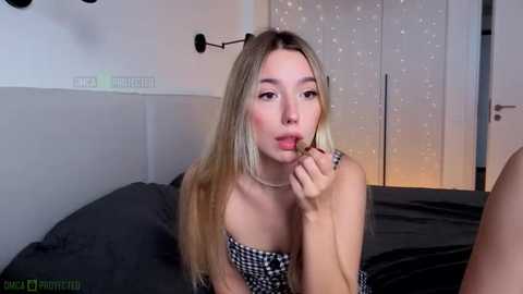 milk_chocolate_ @ stripchat on 20251107