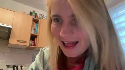 s_te_fan_i @ stripchat on 20251107