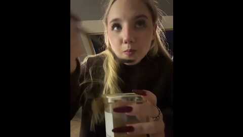 sky_cutie @ stripchat on 20251107