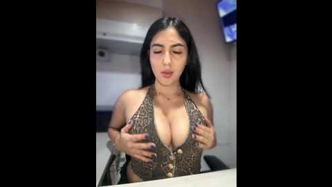 sofia_collins_ @ stripchat on 20251107
