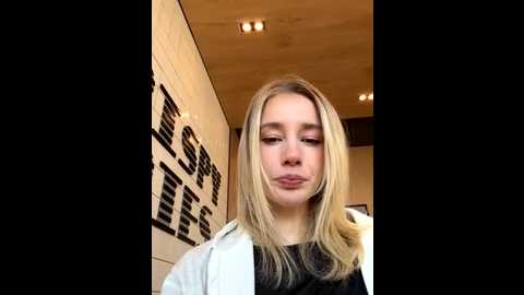 sssativa_model @ stripchat on 20251107