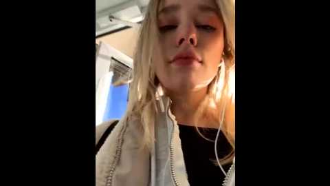 sssativa_model @ stripchat on 20251107