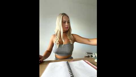 streetdoll @ stripchat on 20251107