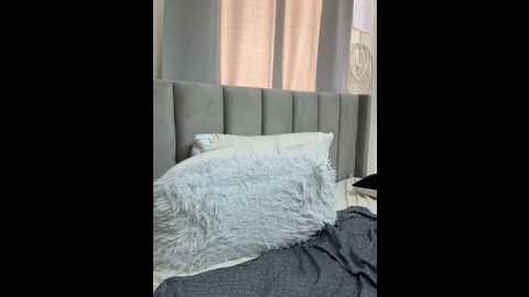 emma05 @ stripchat on 20251108