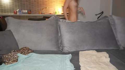 hotbella_ @ stripchat on 20251108