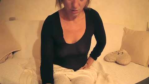 queen_babylon @ stripchat on 20251108