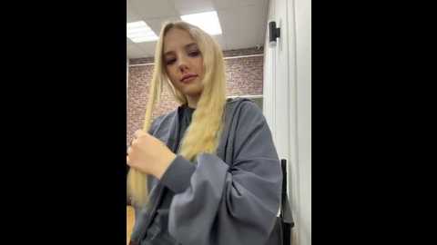 sky_cutie @ stripchat on 20251108