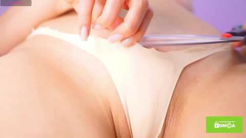 tella_dream @ stripchat on 20251108