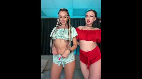 twixcouple @ stripchat on 20251108