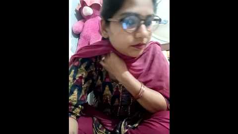 urvashi01224 @ stripchat on 20251108