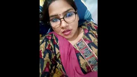 urvashi01224 @ stripchat on 20251108