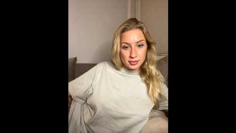 belle98 @ stripchat on 20251109