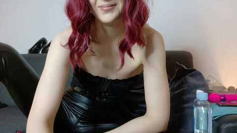 crimsondoll_xoxo @ stripchat on 20251109