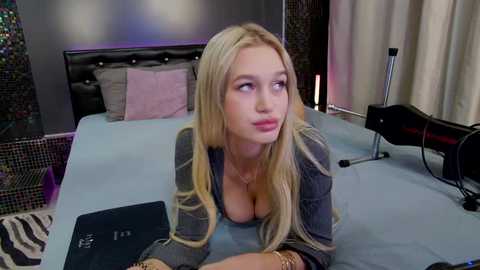 kristinadane @ stripchat on 20251109