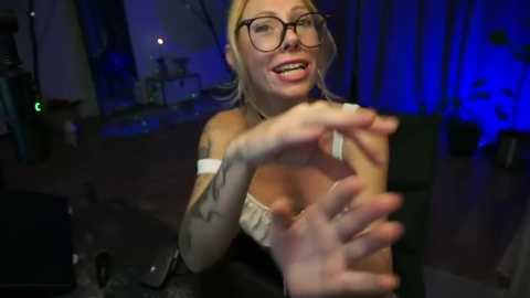 larapunkt @ stripchat on 20251109