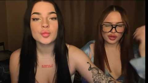 lisaanddenis @ stripchat on 20251109