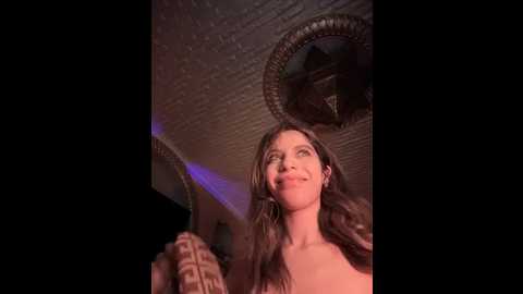 queentaraf999 @ stripchat on 20251109