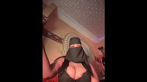 queentaraf999 @ stripchat on 20251109