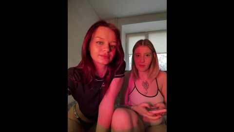 cum_girlss @ stripchat on 20251110