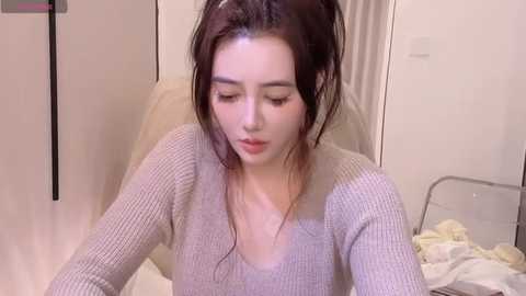 follyise @ stripchat on 20251110