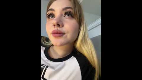 lunamillie @ stripchat on 20251110