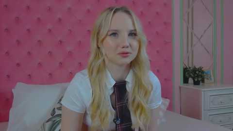 sky_cutie @ stripchat on 20251110