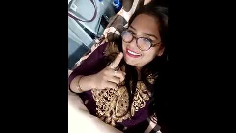 urvashi01224 @ stripchat on 20251110