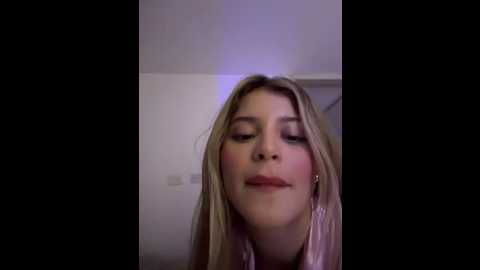 _alicee_1 @ stripchat on 20251111