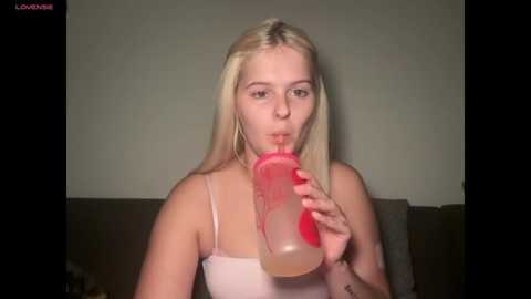 allylove03 @ stripchat on 20251111