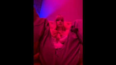 bellasecrett @ stripchat on 20251111