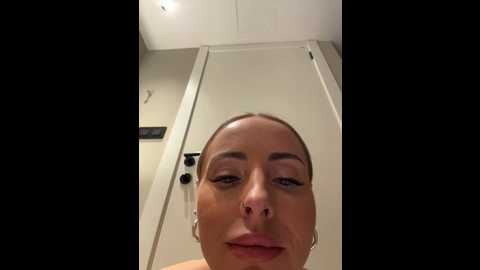 emasalis @ stripchat on 20251111