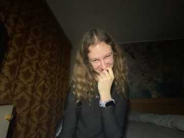 eva_angel3 @ stripchat on 20251111