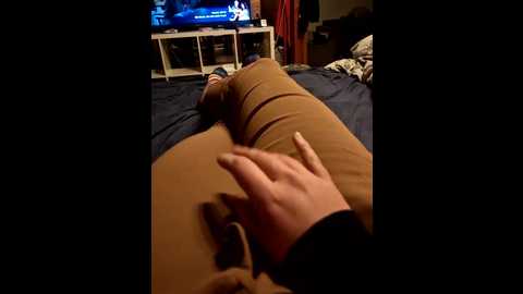 horny_mummy @ stripchat on 20251111