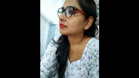 urvashi01224 @ stripchat on 20251111