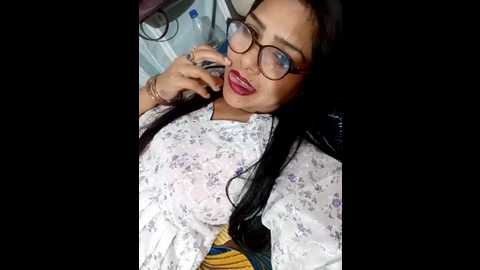 urvashi01224 @ stripchat on 20251111