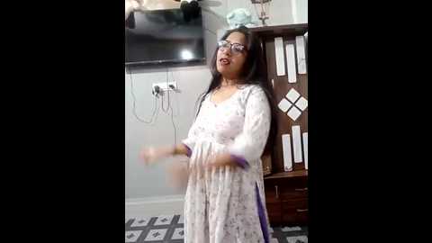 urvashi01224 @ stripchat on 20251111